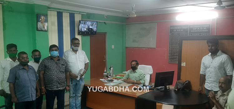 ଜିଲ୍ଲା ପ୍ରଶାସନର ପ୍ରତିଶୃତି ପରେ ଜିଲ୍ଲା ହାଇୱା ଟିପର ମାଲିକ ସଙ୍ଘ ପକ୍ଷରୁ ଧର୍ମଘଟ ;ରାସ୍ତାରୋକ ପ୍ରତ୍ୟାହାର