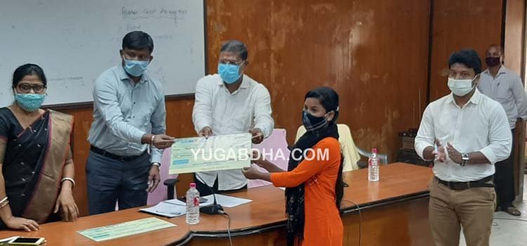 ଜିଲ୍ଲା ଶିଶୁ ସୁରକ୍ଷା କମିଟି ବୈଠକ; ପ୍ରତିଭାବାନ୍ ଛାତ୍ରଛାତ୍ରୀଙ୍କୁ ମେଧାବୃତି ଅର୍ଥ ପ୍ରଦାନ