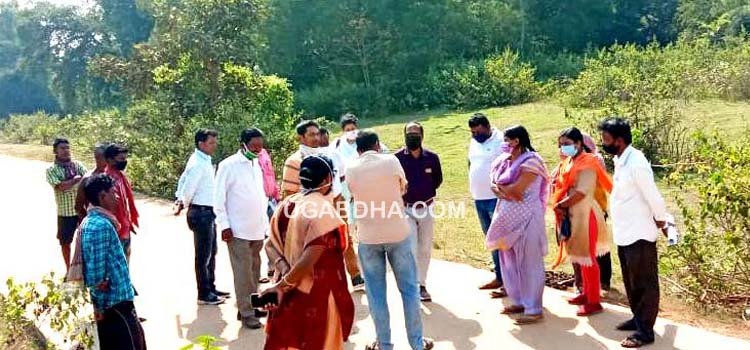 ପଞ୍ଚାୟତ କାର୍ଯ୍ୟାଳୟ ସ୍ଥାନ ନିରୁପଣ ନେଇ ପ୍ରଶାସନିକ ଅଧିକାରୀଙ୍କ କ୍ଷେତ୍ର ପରିଦର୍ଶନ