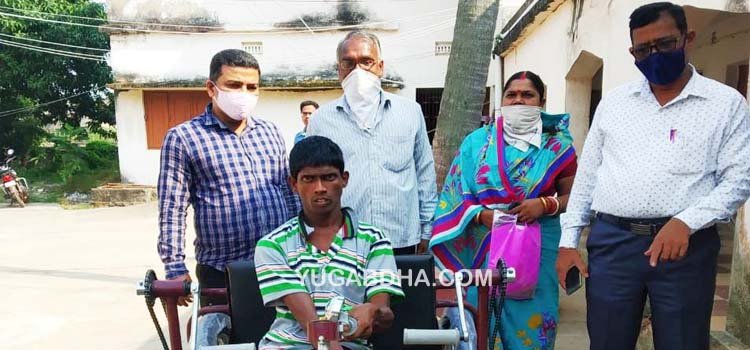 ଦିବ୍ୟାଙ୍ଗଙ୍କୁ ଟ୍ରାଇସାଇକେଲ ପ୍ରଦାନ କଲା ବ୍ଲକ ପ୍ରଶାସନ