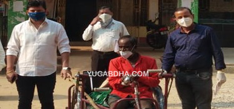 ଭିନ୍ନକ୍ଷମଙ୍କୁ ଟ୍ରାଇସାଇକେଲ ପ୍ରଦାନ