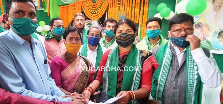 ପ୍ରଶାସନର ଅତ୍ୟାଚାର ବିରୋଧରେ ଚମ୍ପୁଆ ବିଧାୟୀକାଙ୍କ ଠାରେ ଲିଖିତ ଅଭିଯୋଗ କଲେ କାନପୁର ବିସ୍ତାପିତ ବୁଡି ଅଂଚଳବାସୀ