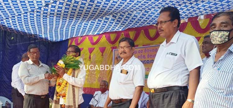 ଗାରୋଇ ହାଇସ୍କୁଲରେ ସମ୍ବର୍ଦ୍ଧନା ସଭା 
