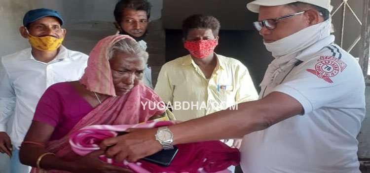 ଅସହାୟଙ୍କୁ କମ୍ବଳ ବିତରଣ