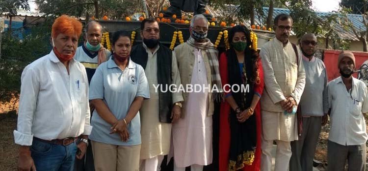 ଓଡ଼ିଆ ସାହିତ୍ୟରେ ପଲ୍ଲୀକବିଙ୍କ ସ୍ୱତନ୍ତ୍ର ଛାପ ରହିଛି