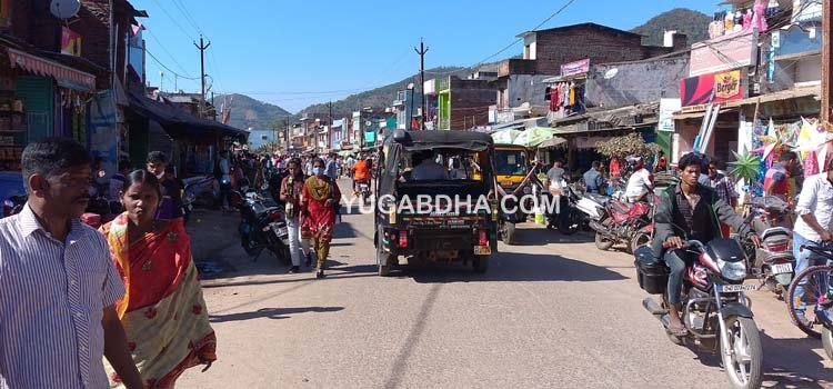 ବଡଦିନ ପାଇଁ ମୋହନା ବଜାରରେ ଭିଡ଼