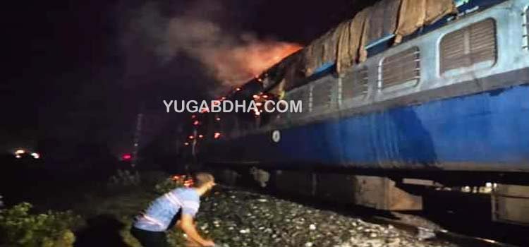 ସେଲ୍‌ଫି ହେଲା କାଳ;ଟ୍ରେନ୍ ସହ ଜଳିଗଲେ ଛାତ୍ର,୩ ଅଳ୍ପକେ ବର୍ତ୍ତିଲେ