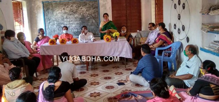 ଶିକ୍ଷକ ଓ ଶିକ୍ଷୟତ୍ରୀଙ୍କୁ ବିଦାୟକାଳୀନ ସମ୍ବର୍ଦ୍ଧନା