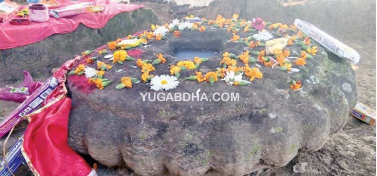 ମାଟି ତଳେ ମନ୍ଦିର; ଦୃଶ୍ୟମାନ ଦଧିନଉତି ପୂଜାର୍ଚ୍ଚନା