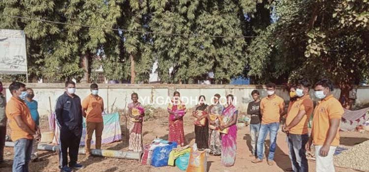 ଅସମ୍ଭାଳ ଶୀତରେ ଗଛତଳେ ପରିବାର ଘଟଣା; ସହଯୋଗର ହାତ ବଢାଇଲା ଟିମ୍‍ ହ୍ୟୁମାନିଟି