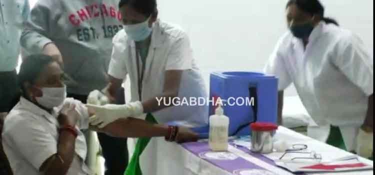 ଗଜପତିରେ କୋରନା ଟିକାର ଡ୍ରାୟରନରେ ୨୫ଜଣଙ୍କୁ ଟିକା କରଣ