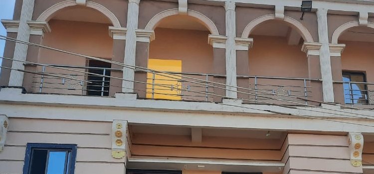 ବିଳମ୍ଵିତ ରାତିରେ ଘରେ ପସି ବନ୍ଧୁକ ମୁନରେ ପେଟ୍ରୋଲ ଟାଙ୍କି ମାଲିକ ଠାରୁ ଡକାୟତି