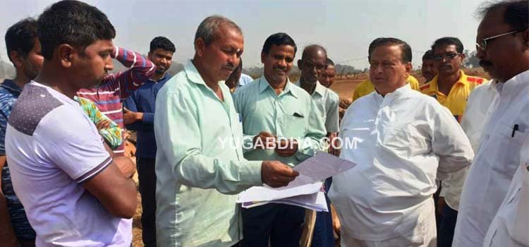 ବିସ୍ତାପିତଙ୍କ ମୌଳିକ ସମସ୍ୟା ଉପରେ ସମୀକ୍ଷା କଲେ ପିସିସି ସଭାପତି