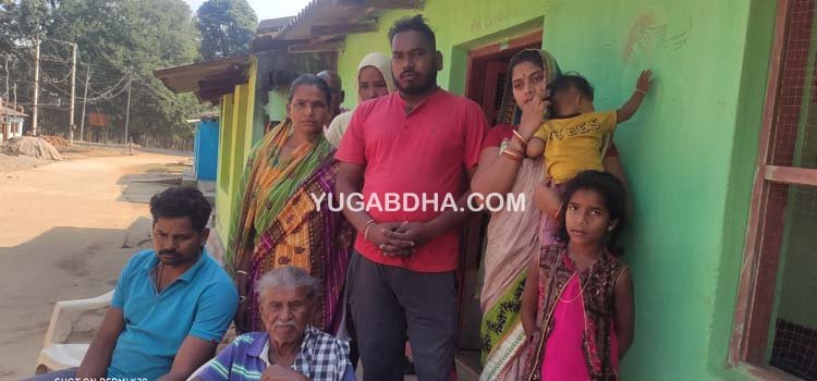  ଗୋଟିଏ ପରିବାରକୁ ସାମାଜିକ ବାସନ୍ଦ ; ବିଳମ୍ବିତ ରାତିରେ ଆକ୍ରମଣ