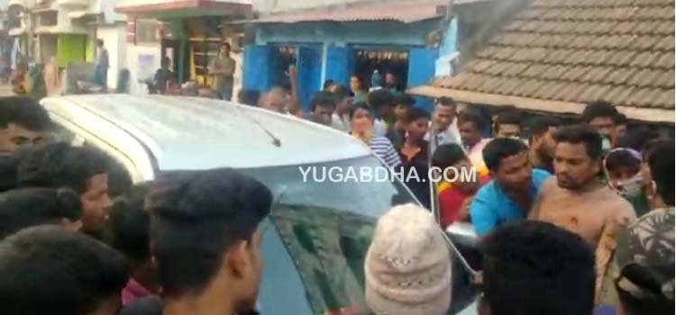 ତହସିଲଦାର ଙ୍କୁ ଘେରିଲେ ସୁରଳ ଗ୍ରାମବାସୀ ମଦ ଚଢାଉକୁ ନେଇ ଉତ୍ତେଜନା