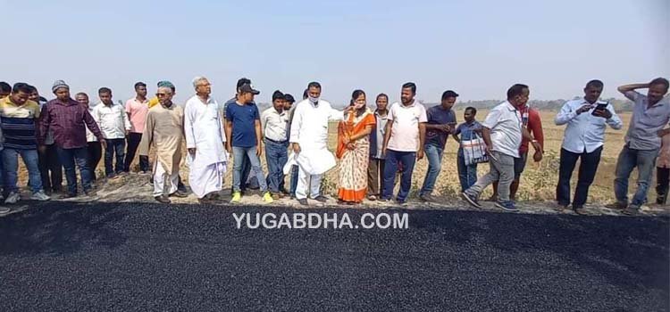 ଧାମନଗର ବିଧାୟକଙ୍କୁ କାଉଣ୍ଟର କରିବାକୁ ଧାମନଗର-ଫଳପୁର ରାସ୍ତା ଅନୁଧ୍ୟାନ କଲେ ଭଦ୍ରକ ସାଂସଦ