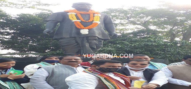 ସମ୍ମାନିତ ହେଲେ ପୂଜ୍ୟପୂଜା ପ୍ରାଣ ଯନ୍ତ୍ରୀ ପ୍ରିୟରଞ୍ଜନ ଜେନାଙ୍କୁ ଚକ୍ରଧର ବେହେରା ସ୍ମୃତି ସମ୍ମାନ