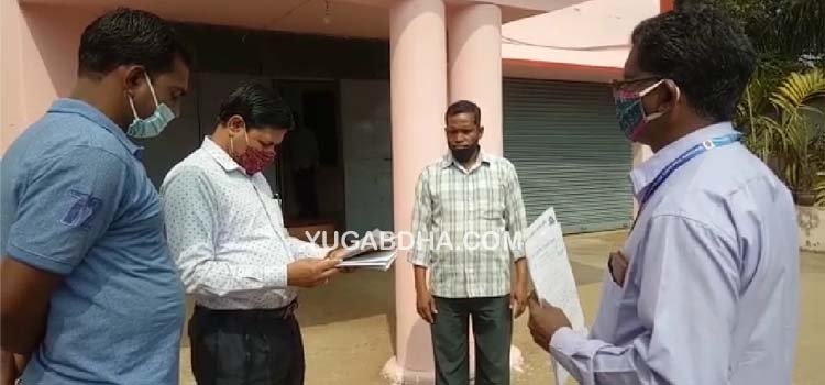 ମୋଟର ଚାଳକ ସଂଘ ତରଫରୁ  ତହସିଲଦାର ଙ୍କୁ ଦାବିପତ୍ର ପ୍ରଦାନ