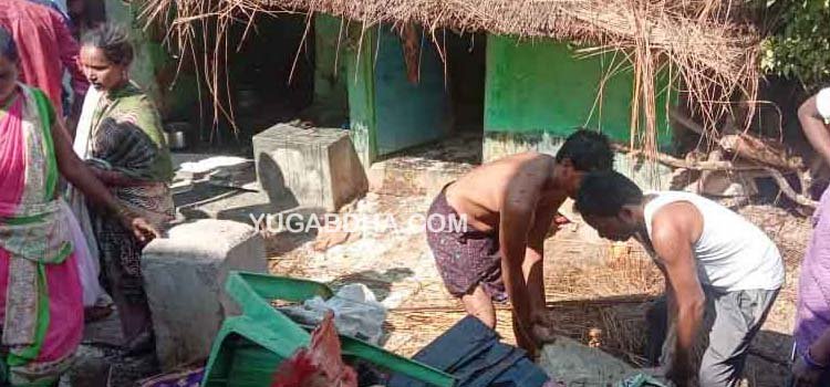 କାଶୀନଗରରେ ଅଗ୍ନିକାଣ୍ଡ;ଲକ୍ଷାଧିକ ଟଙ୍କାର ସମ୍ପତ୍ତି ଭସ୍ମୀଭୂତ