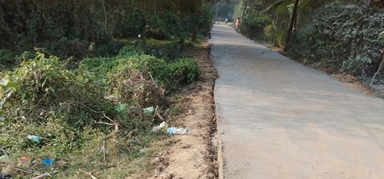 ବିଚଣା ଗ୍ରାମର ଢଳେଇ ରାସ୍ତା ନିମ୍ନମାନର ହୋଇଥିବା ଅଭିଯୋଗ