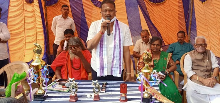 ଶ୍ରୀ କପିଳେଶ୍ୱର କ୍ରିକେଟ ଟୁର୍ଣ୍ଣାମେଣ୍ଟ କୁ ଉଦଘାଟନ କଲେ ବିଧାୟକ