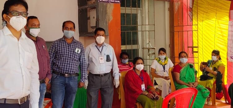 ହିଞ୍ଜିଳିରେ ଉପଜିଲ୍ଲାପାଳଙ୍କ କୋଭିଡ ଟୀକାକରଣ କାର୍ଯ୍ୟକ୍ରମ ଶୁଭାରମ୍ଭ