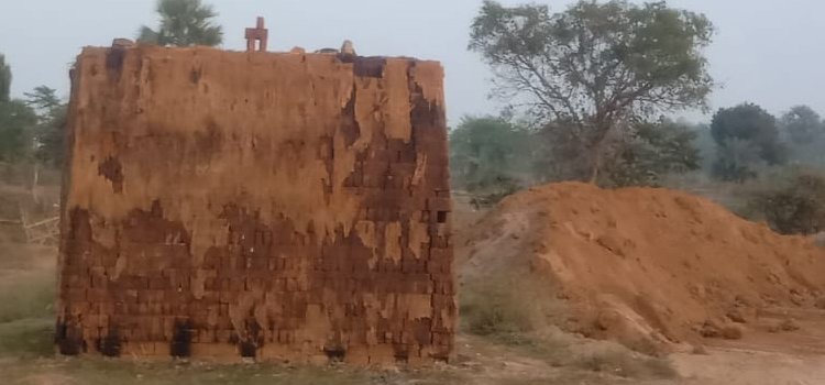 ବେଆଇନ ଇଟାଭାଟି ଧୁଆଁରେ ଅତିଷ୍ଠ ଭଣ୍ଡାରିପୋଖରୀ ବାସୀ