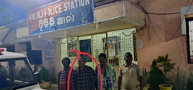 ମାନସିକ ଅନଗ୍ରସର ଯୁବକଙ୍କୁ ଉଦ୍ଧାର କଲେ ଥାନା ଅଧିକାରୀ