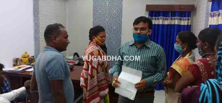 ପିଇଓ ପ୍ରଧାନ ଆବାସ ଯୋଜନାରେ ଲାଂଚ ନେଇଥିବା ନେଇ ବିଡିଓଙ୍କ ପାଖରେ ଅଭିଯୋଗ