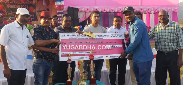 ସର୍ବଭାରତୀୟ ମା ବାସୁଳୀ କପ କ୍ରିକେଟ୍ ଟୁର୍ଣ୍ଣାମେଣ୍ଟ;ପଞ୍ଚଶଖା ପୁରୀକୁ ହରାଇ ୟୁ ଆଣ୍ଡ ମି ବାଲେଶ୍ୱର ସେମିରେ