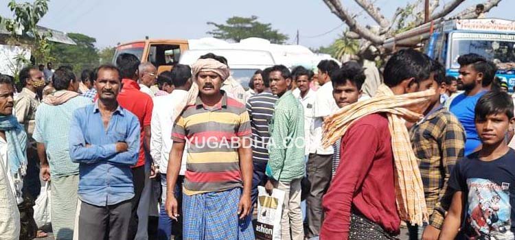 ଧାନ କିଣାଯାଉ ନଥିବାରୁ ରାସ୍ତା ଅବରୋଧ