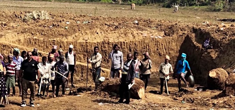 କେନ୍ଦ୍ରାପଡା ବିଡିଓଙ୍କ ଭରତପୁର ପଂଚାୟତ ପରିଦର୍ଶନ