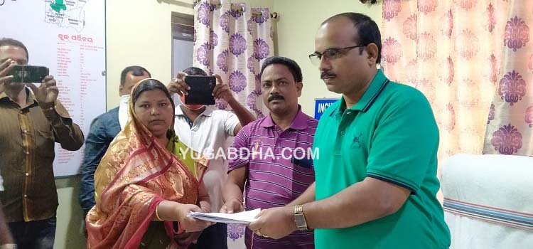 ଗାଙ୍ଗପଡା ସମିତିସଭ୍ୟ ଉପନିର୍ବାଚନ ପାଇଁ ୪ଜଣଙ୍କ ପ୍ରାଥୀପତ୍ର ଦାଖଲ