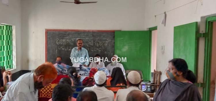 ଫକିରାବାଦ ଉର୍ଦ୍ଦୁ ଉଚ୍ଚ ପ୍ରାଥମିକ ବିଦ୍ୟାଳୟରେ ପୋଷାକ ବୀତରଣ