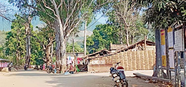 ମାଓବାଦୀଙ୍କ ହତ୍ୟା ଘଟଣା ଭୟ ;ଗାଁ ଛାଡିଲେ ସରପଞ୍ଚଙ୍କ ପରିବାର