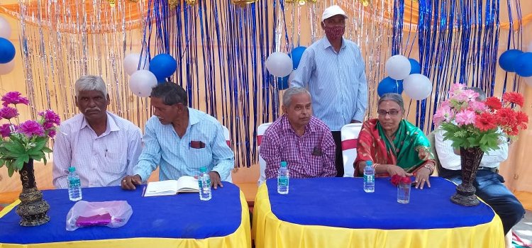 ପ୍ରଧାନ ଶିକ୍ଷୟତ୍ରୀଙ୍କୁ ଅବସରକାଳୀନ ବିଦାୟ ସମ୍ବର୍ଦ୍ଧନା