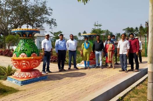ଏମଜିଏନଆରଜିଏସ କାର୍ଯ୍ୟ ଅନୁଧ୍ୟାନକାରୀ ଅଧିକାରୀ ଦଳର ସାନଖେମୁଣ୍ଡି ଗ୍ରସ୍ତ