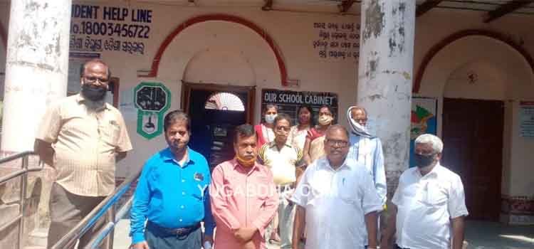 କେନ୍ଦ୍ରାପଡା ହାଇସ୍କୁଲ ଛାତ୍ରଛାତ୍ରୀଙ୍କ ଶୈକ୍ଷିକ ଗୁଣାତ୍ମକ ମାନ ସମ୍ପର୍କରେ ଏକ ମେଗା ଆଲୋଚନାଚକ୍ର