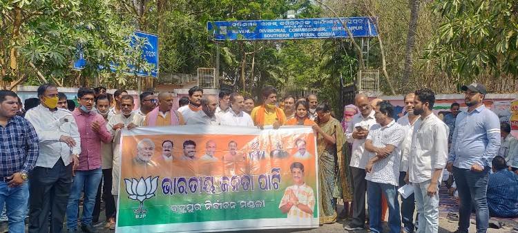 ମାଁ ବୁଢ଼ୀ ଠାକୁରାଣୀ ମନ୍ଦିରର ସ୍ୱତନ୍ତ୍ର ଉନ୍ନତିକରଣ କରାଯାଉ