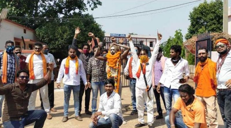 ଜେଲ୍ ରୁ ମୁକୁଳିଲେ ନାଗା ବାବା