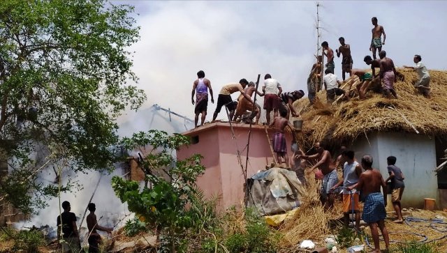 ଅଗ୍ନିକାଣ୍ଡରେ ଜଳିଗଲା ଆଠ ବଖରା