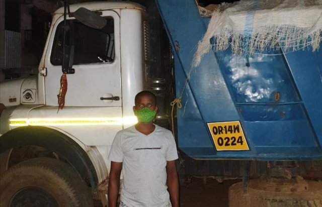 ବେଆଇନ ବାଲି ଗାଡି ଜବତ