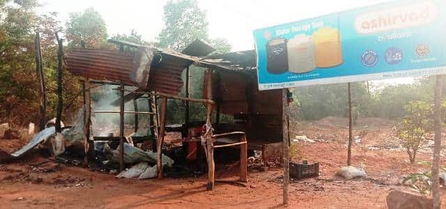 ମା ଦୁର୍ଗା ଭେରାଇଟି ଷ୍ଟୋରରେ ନିଆଁ ଲାଗି ଦେଢ ଲକ୍ଷଟଙ୍କାର ସଂପତ୍ତି ନଷ୍ଟ