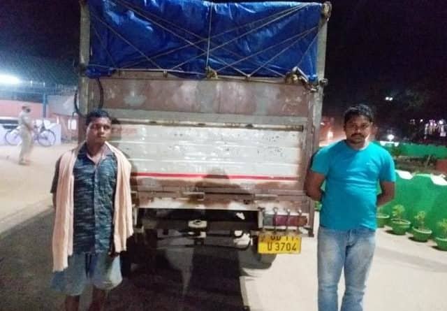 ଗୋରୁଗାଡି ଜବତ, ୪ଜଣ ଗିରଫ