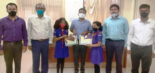 ଗଜପତି କେନ୍ଦ୍ରୀୟ ବିଦ୍ୟାଳୟର ଦୁଇ ଛାତ୍ରୀଙ୍କୁ ଗୋଲଡେନ୍ ଏରୋ ବ୍ୟାଜରେ ସମ୍ମାନିତ