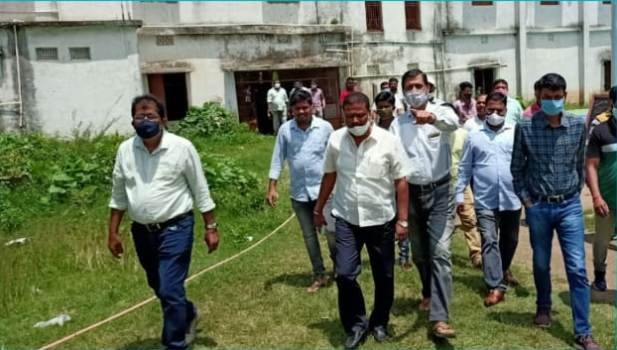 ଦୁଇ କଲେଜକୁ ବିଧାୟକ ଓ ଉପଜିଲ୍ଲାପାଳଙ୍କ ପରିଦର୍ଶନ