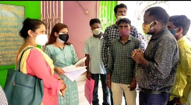 ଆଇତିପୁର ପଞ୍ଚାୟତରେ ମନରେଗା ଯୋଜନାରେ ଅନିୟମିତତା ଅଭିଯୋଗ, ବିଡିଓଙ୍କୁ ଦାବିପତ୍ର ପ୍ରଦାନ