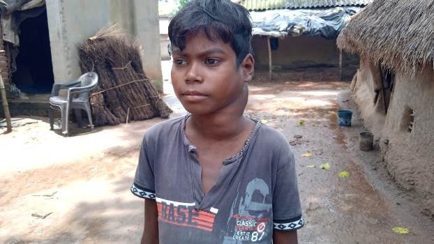 ଗଳଗଣ୍ଡ ପୀଡିତ କୈଳାସକୁ ସହାୟତା ନିବେଦନ