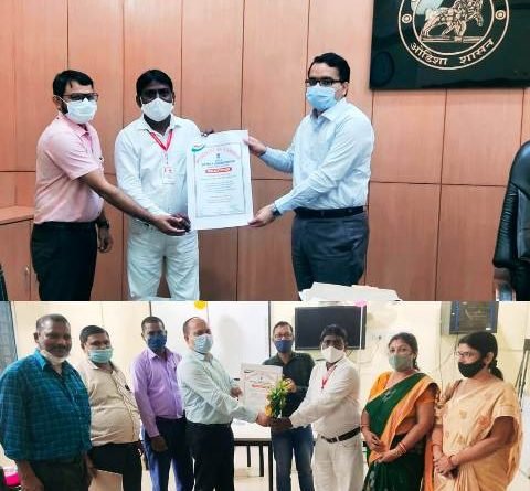 କରୋନା ଯୋଦ୍ଧା ଭାବେ ସ୍ମୃତି ରଞ୍ଜନ ପାଣିଙ୍କୁ ଜିଲ୍ଲା ପ୍ରଶାସନ ପକ୍ଷରୁ ସମ୍ବର୍ଦ୍ଧନା