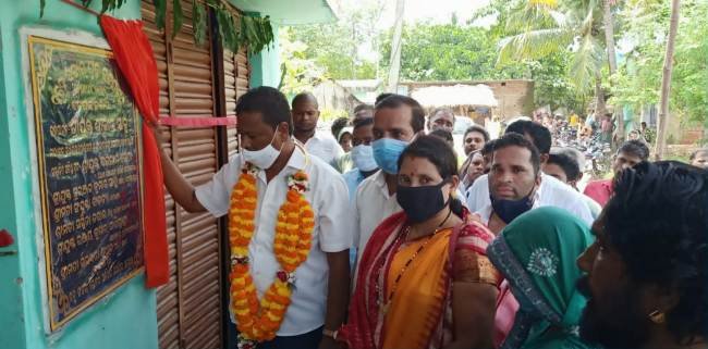 ବଡ଼ ପଙ୍କଳବାଡିର ବଜାର ଗୃହ ଉଦଘାଟନ କଲେ ବିଧାୟକ